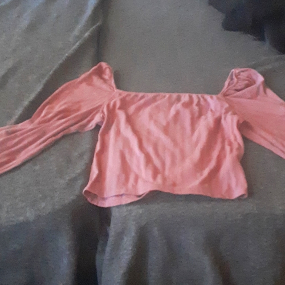 Cropt shirt,from wild cable ,size L